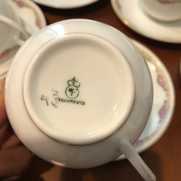 Fraureuth porcelain hand painted teacup & saucer - 8 pieces - Picture 4 of 4